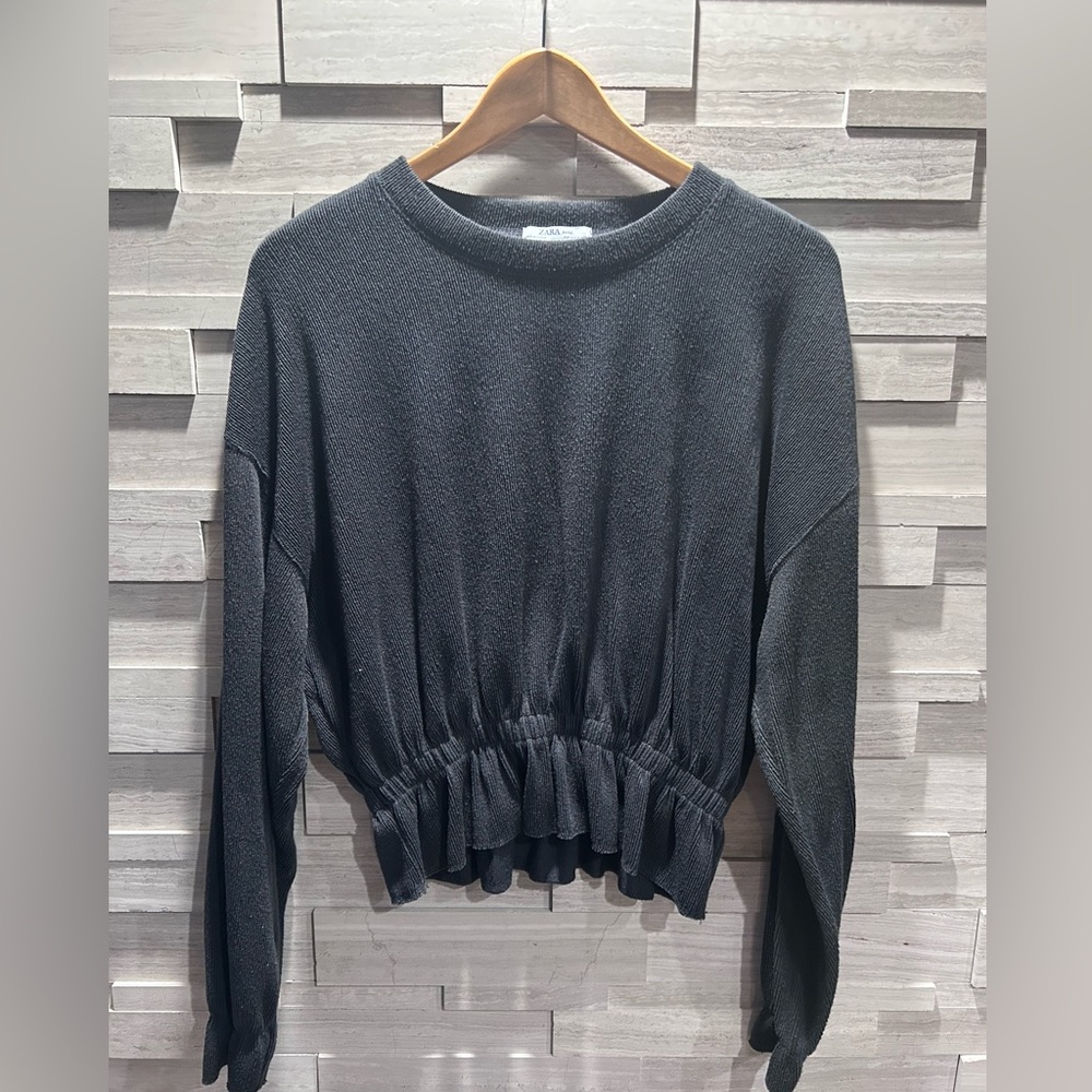 Zara charcoal grey ribbed shirt in size medium